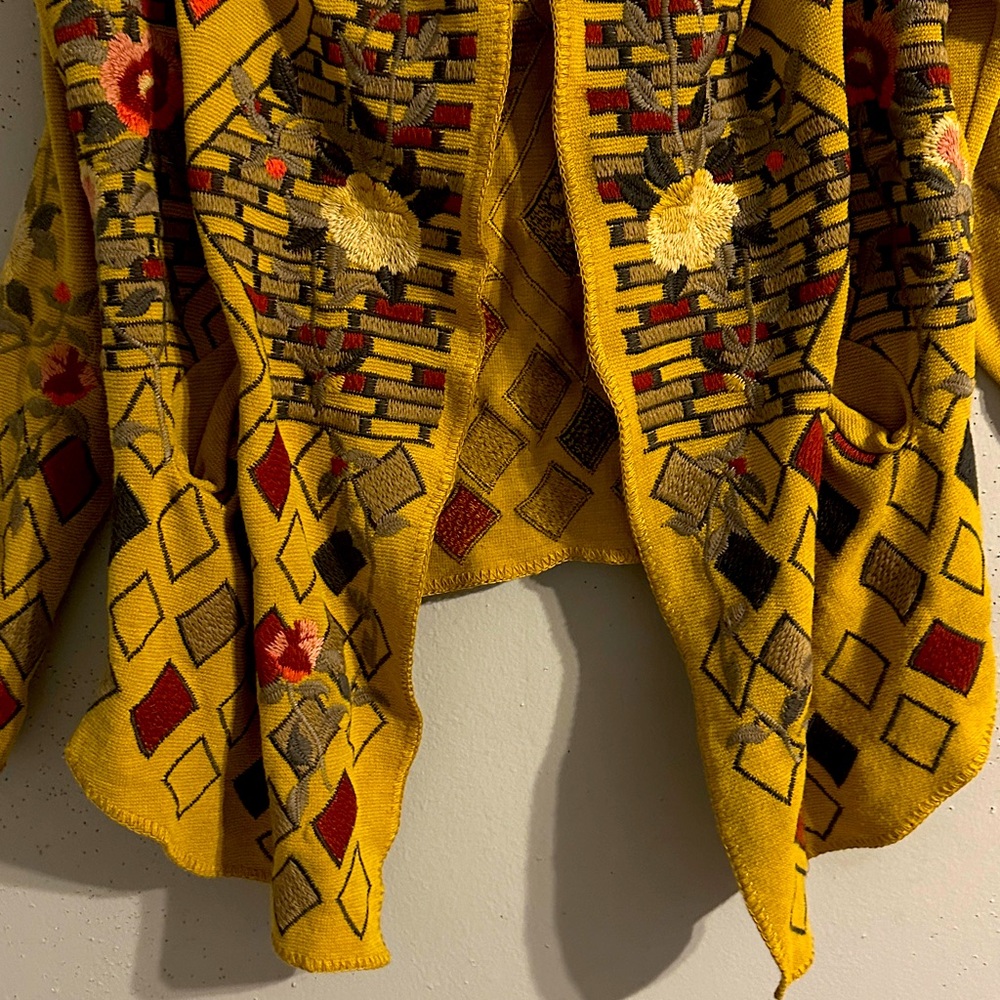 Johnny Was Yellow Floral Hooded Jacket NWOT oversized - Picture 8 of 9